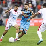 Cristian Souza (à gauche) et ses coéquipiers n'ont pas trouvé la clé face aux Tessinois.